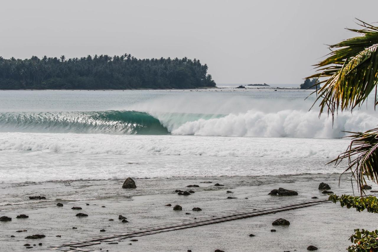 Nias Surf Stay Lagudri ภายนอก รูปภาพ